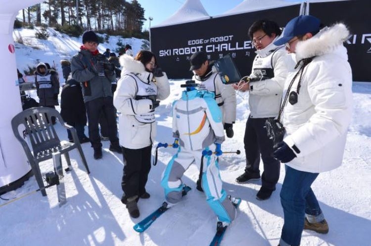 Фото - В Южной Корее завершились первые соревнования роботов-лыжников»