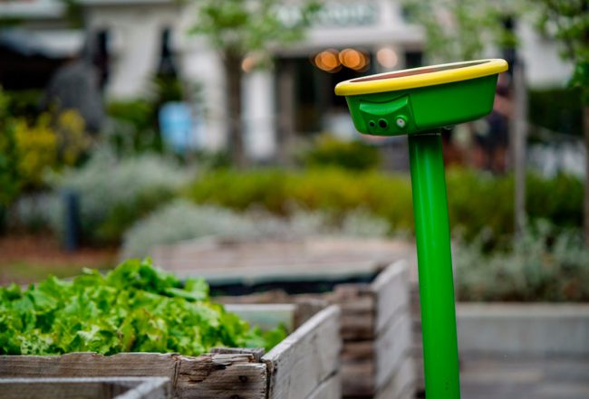 Фото - Робот-лейка GardenSpace на солнечных батареях позаботится о саде