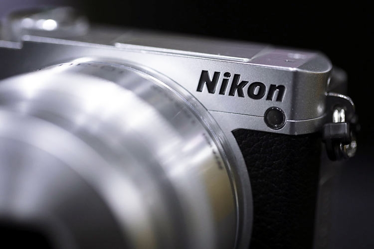 Фото - Nikon работает над полнокадровой беззеркальной камерой»