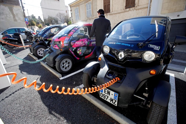 Фото - Число электромобилей на дорогах превысило 3 млн»