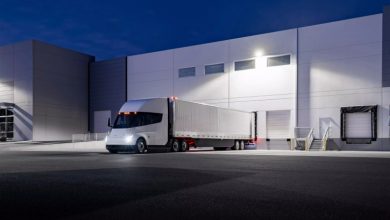 Фото - Tesla запустила производство электрических грузовиков Semi